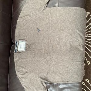 Men’s American eagle V neck sweater